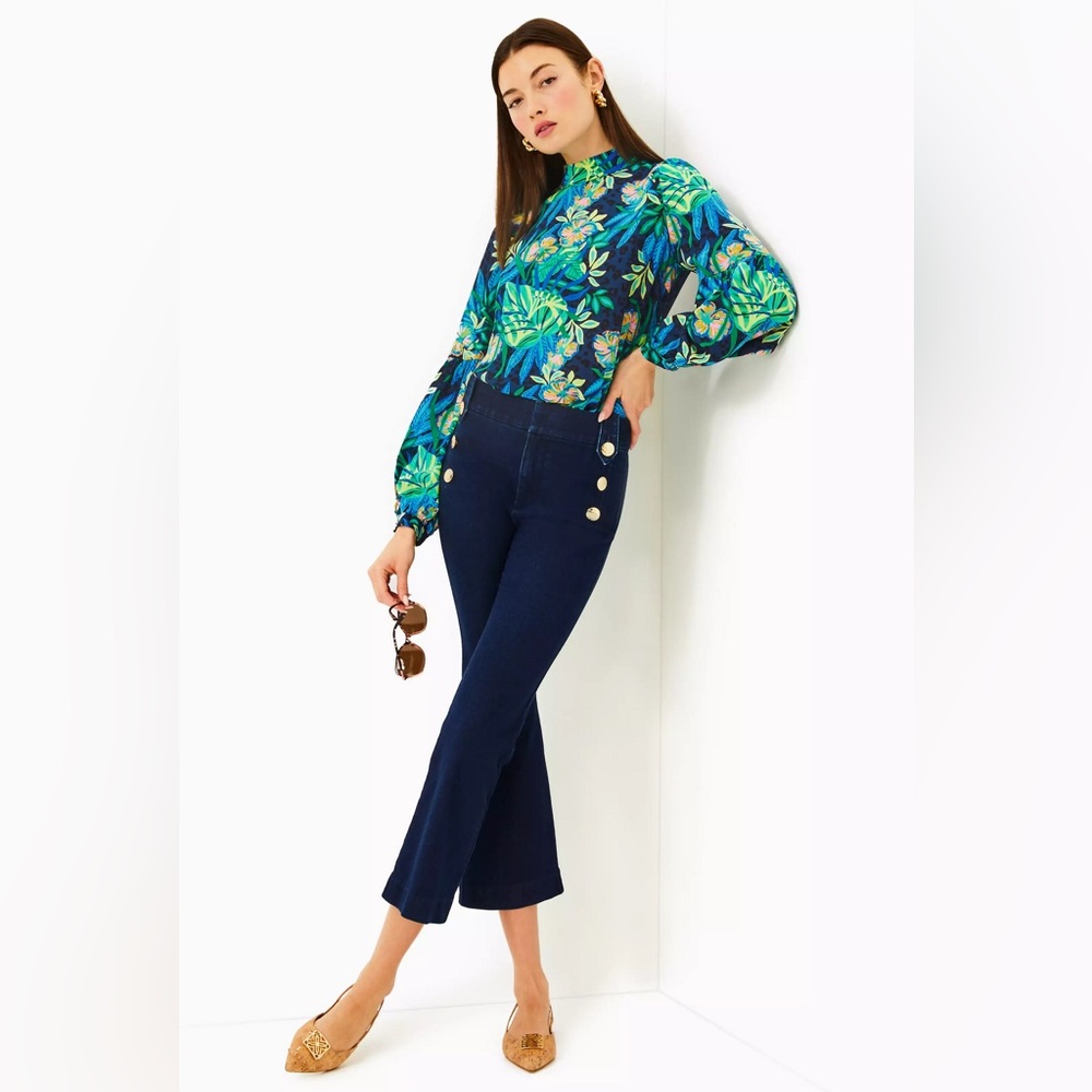 NWT Lilly Pulitzer
Witaker Printed Silk Mock Neck Long Sleeve Tie-Back Top - Picture 4 of 8